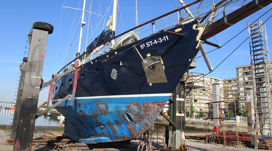 inspection boat