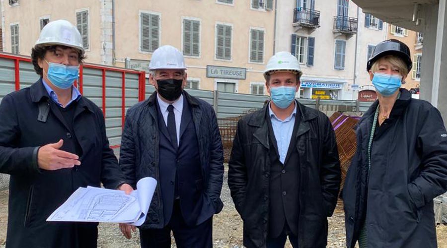 François Bayrou sur le chantier du Foirail de Pau